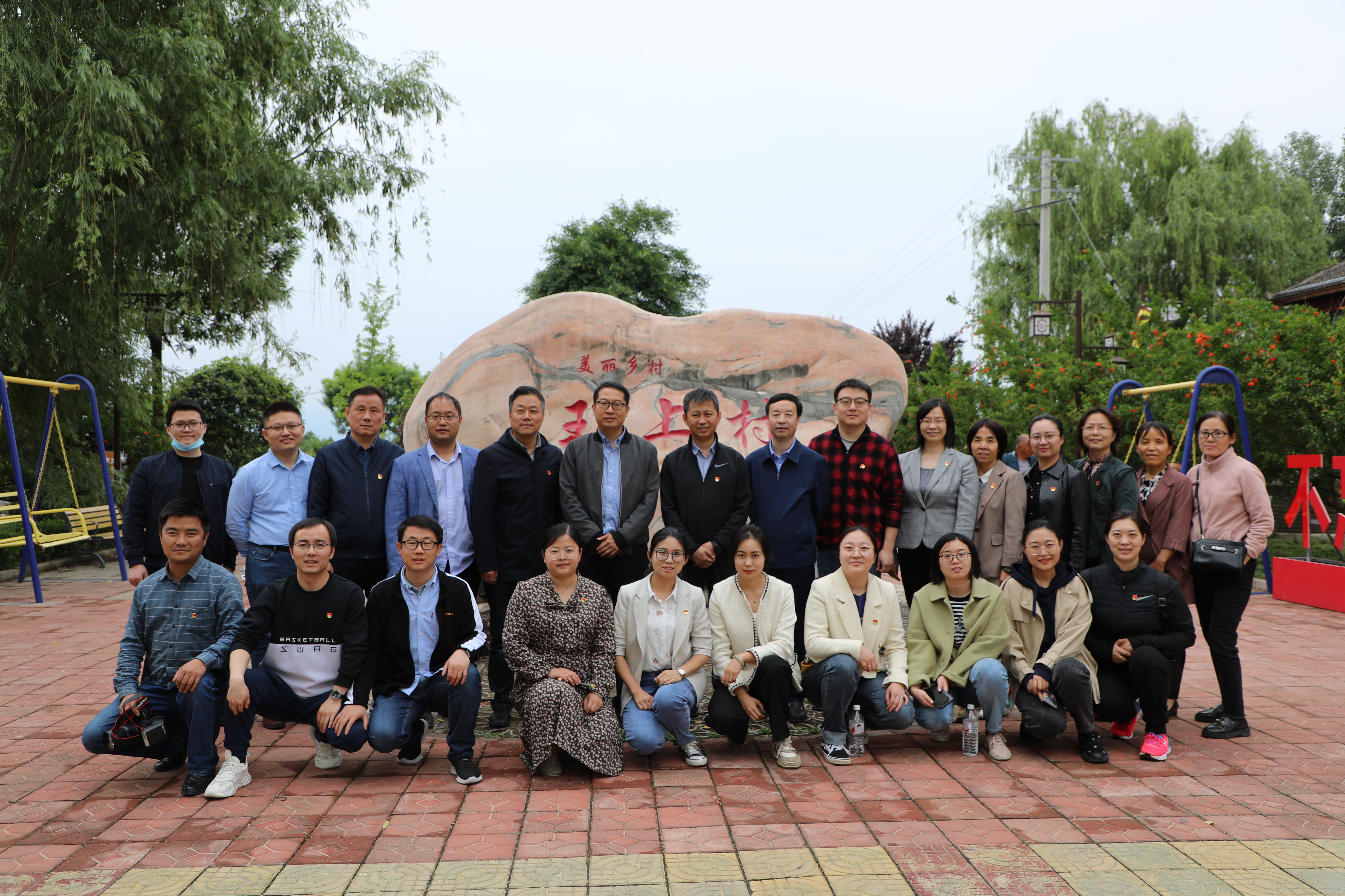 9385337dafd841eebccd8d43bb3a70a8.jpg 9385337dafd841eebccd8d43bb3a70a8.jpg