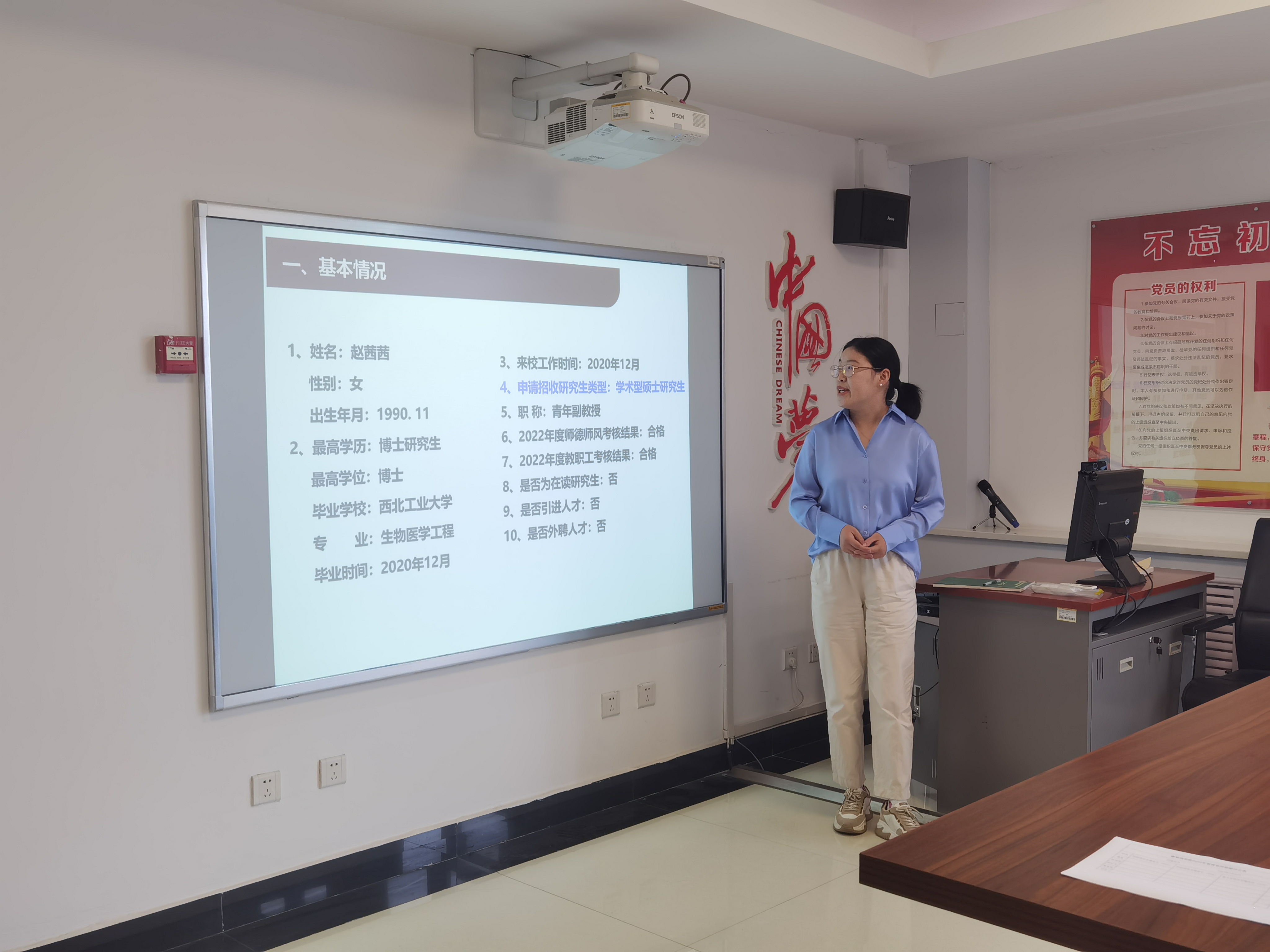 967aeb126bdf407d8b96a3589af49375.jpg 967aeb126bdf407d8b96a3589af49375.jpg